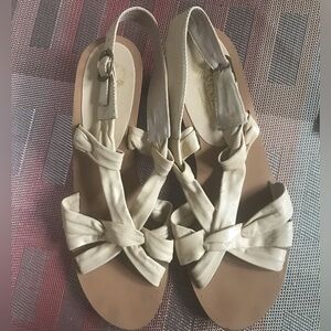 Sunseekers Strappy Sandals - Size 8M